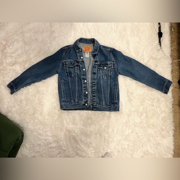 Levi Jean jacket - Picture 1 of 3